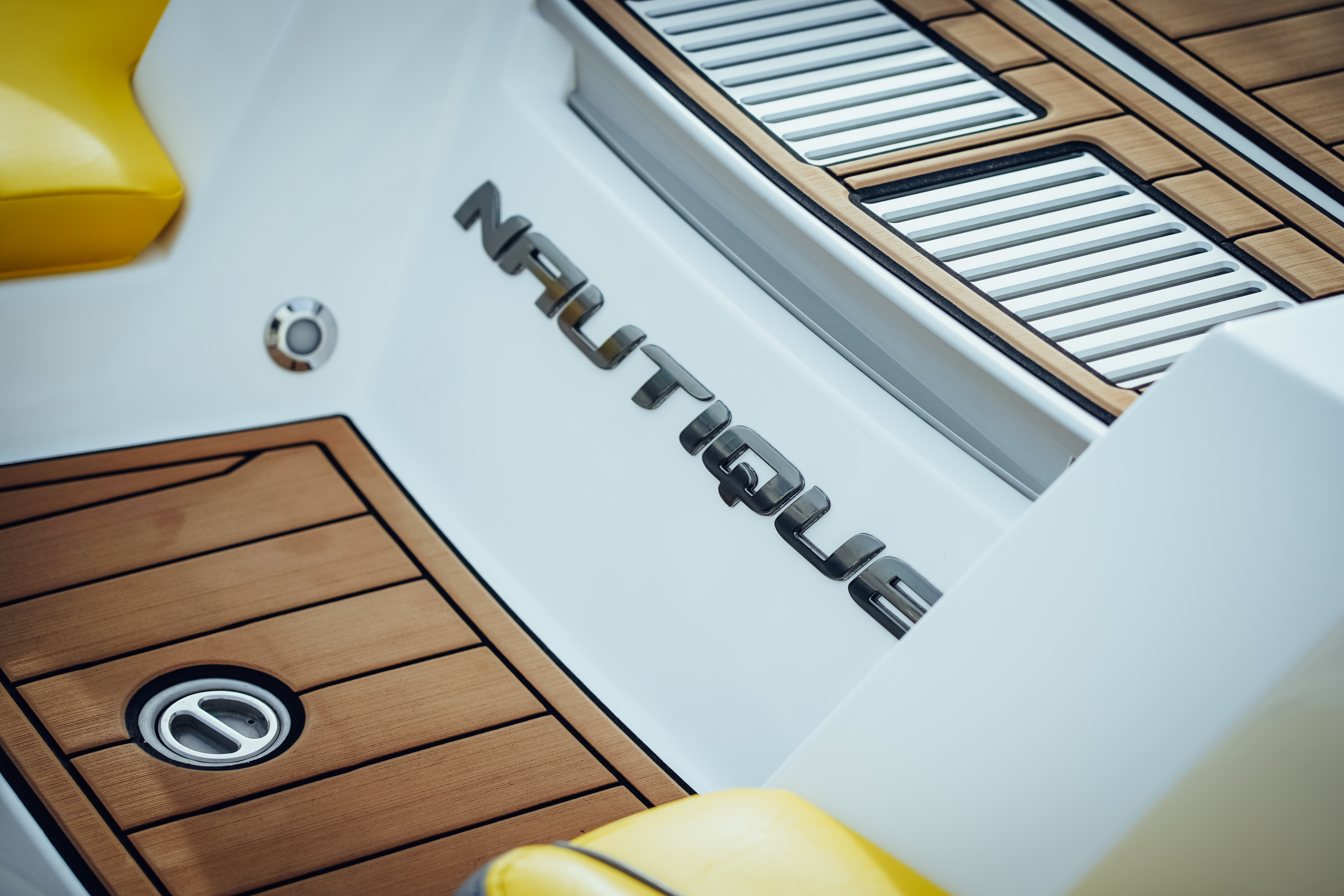 Nautique G23 — CrazyWake Dubai
